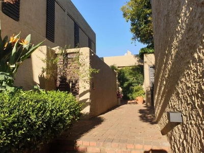 Townhouse For Rent In Craighall Park, Johannesburg