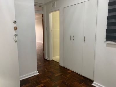 0.5 Bedroom Flat To Let in North Beach