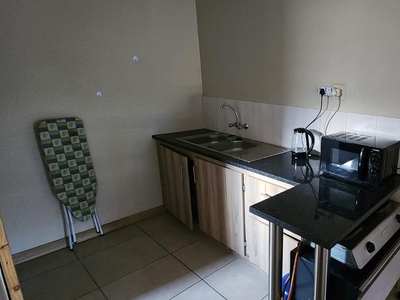 1 Bedroom Apartment / flat to rent in South Ridge