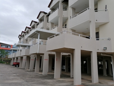 2 Bedroom Apartment / Flat For Sale In Uvongo