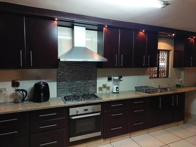 4 Bedroom 2 Bathroom Modern Style Home Havenside Chatsworth