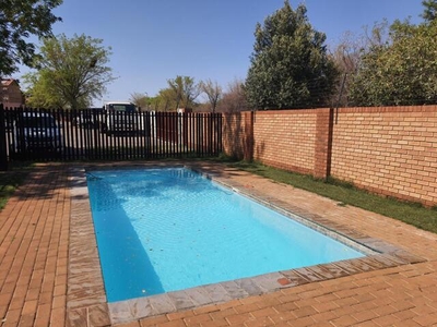 Apartment For Sale In Onverwacht, Lephalale