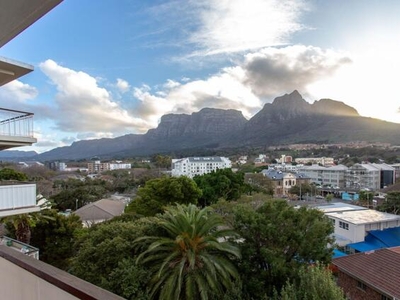 Apartment For Sale In Rondebosch, Cape Town