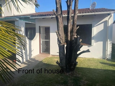 House For Rent In Beacon Bay, East London