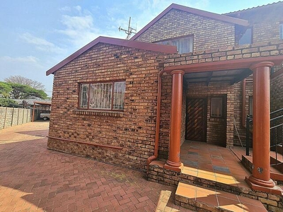 House For Rent In Elarduspark, Pretoria