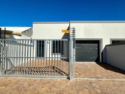House For Rent In Gleemoor, Cape Town