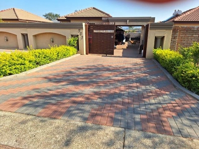 House For Rent In Kirkney, Pretoria