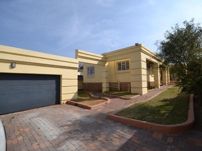 House For Rent In Linmeyer, Johannesburg