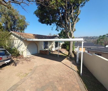 House For Sale In Escombe, Queensburgh