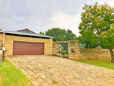 House For Sale In Ladybrand, Free State