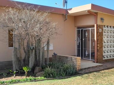 House For Sale In Meiringspark, Klerksdorp