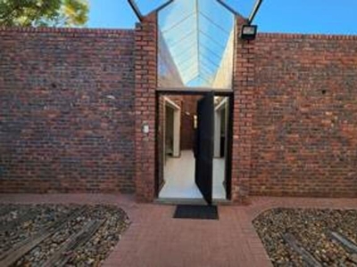 House For Sale In Royldene, Kimberley