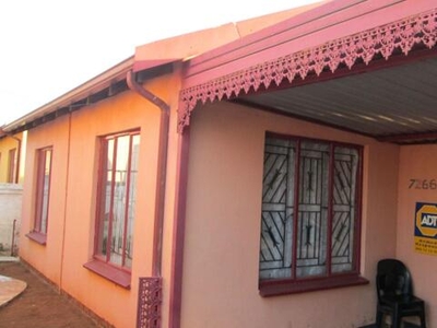 House For Sale In Soshanguve East, Soshanguve