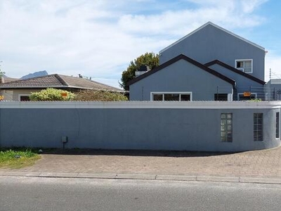House For Sale In Wetton, Cape Town