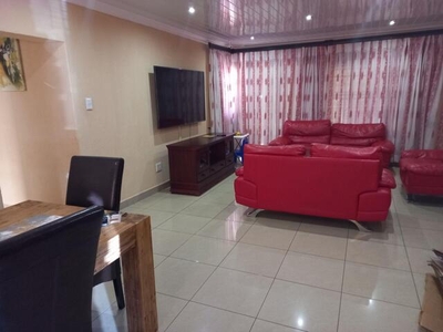 Townhouse For Rent In Bendor, Polokwane