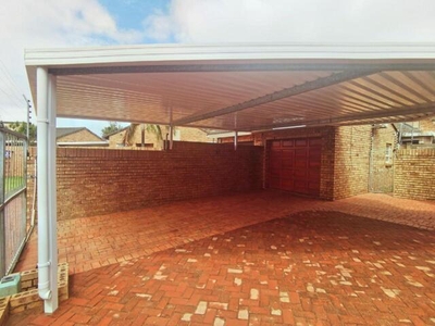 Townhouse For Rent In Birdswood, Richards Bay