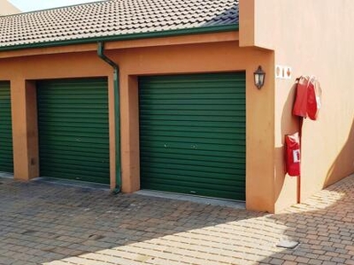 Townhouse For Rent In Glen Marais, Kempton Park