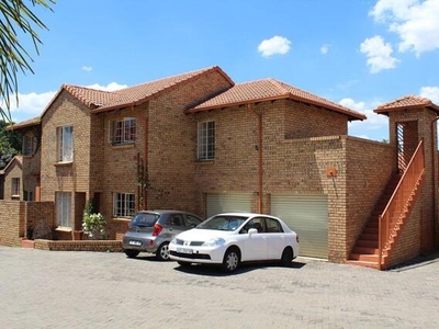 Townhouse For Rent In Lynnwood, Pretoria
