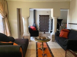 4 Bedroom Freehold For Sale in Rustenburg North