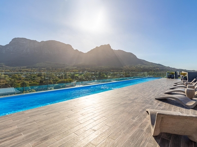 Apartment For Sale in Newlands