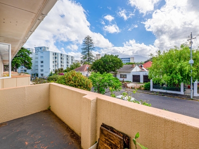 Flat For Sale in Plumstead