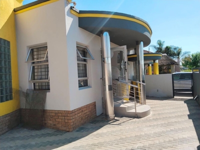 House For Sale in Lenasia Ext 1