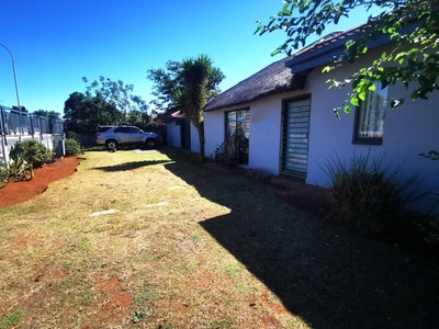 House For Sale in Lenasia Ext 9