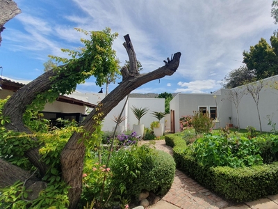 House For Sale in Montagu