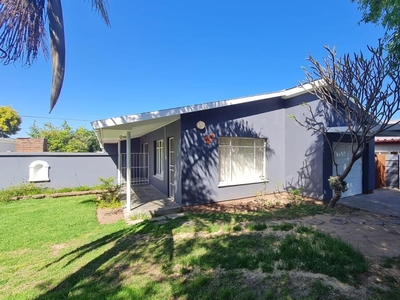 House For Sale in Robertson