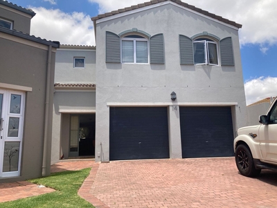 3 Bedroom Townhouse Rented in Avalon Estate