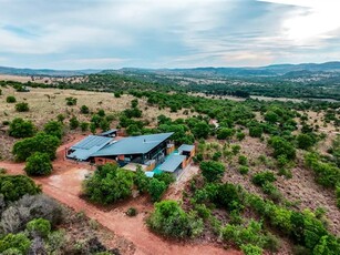 8 ha Farm in Hartbeespoort Dam