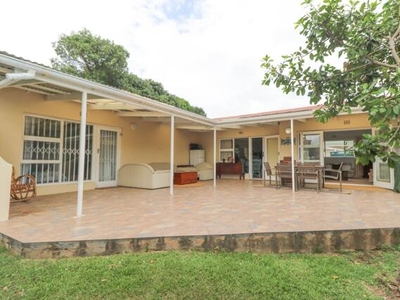 House For Sale In Kenton On Sea, Eastern Cape