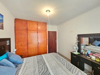 2 bedroom townhouse to rent in Newcastle