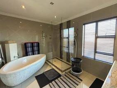 4 Bedroom House for sale in Elandshaven | ALLSAproperty.co.za