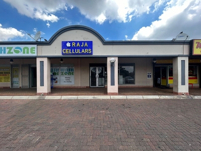 230m² Retail To Let in Florida