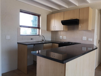 Apartment For Sale in Sunninghill