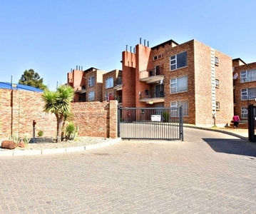 2 Bedroom Apartment For Sale in Halfway House