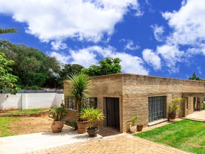 4 Bedroom house for sale in Albertville, Johannesburg