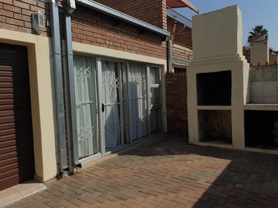 2 bedroom house to rent in Annadale
