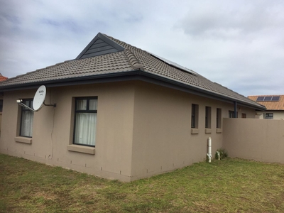3 Bedroom Sectional Title Rented in Kidds Beach