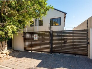 2 Bed Townhouse in Claremont