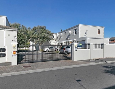 2 Bedroom Apartment / Flat to Rent in Parklands, Cape Town City Centre | RentUncle