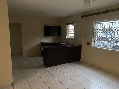 3 bedroom apartment available in Ivy park , Malelane Complex