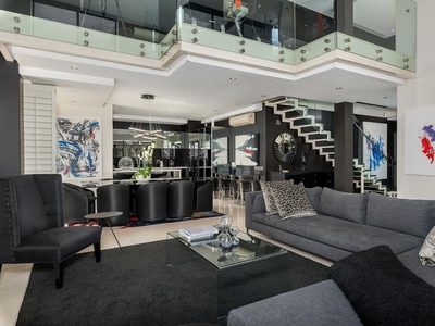 Penthouse For Sale in Cape Town City Centre