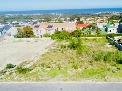 1,053m² Vacant Land For Sale in Onrus