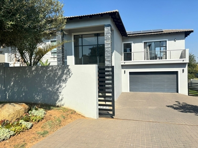 House To Rent in Broadacres