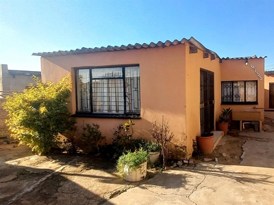 Property to rent at Diepkloof Zone 4