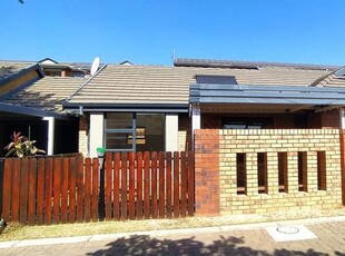 3 Bedroom townhouse - sectional for sale in Bronberg Close, Pretoria