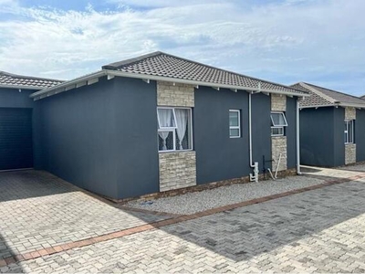 Townhouse For Sale In Overbaakens, Port Elizabeth