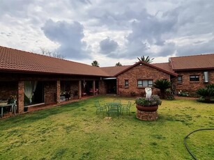 1.9 ha Farm in Raslouw